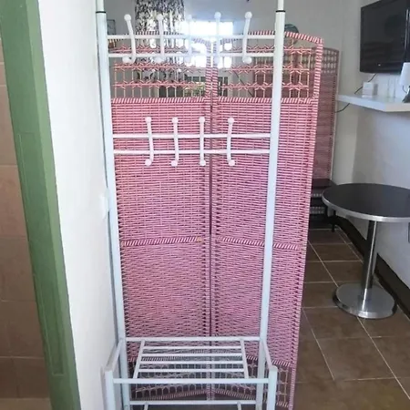דירה Beachfront - Private Kitchen And Bath *