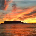 Beachfront - Private Kitchen And Bath Algeciras